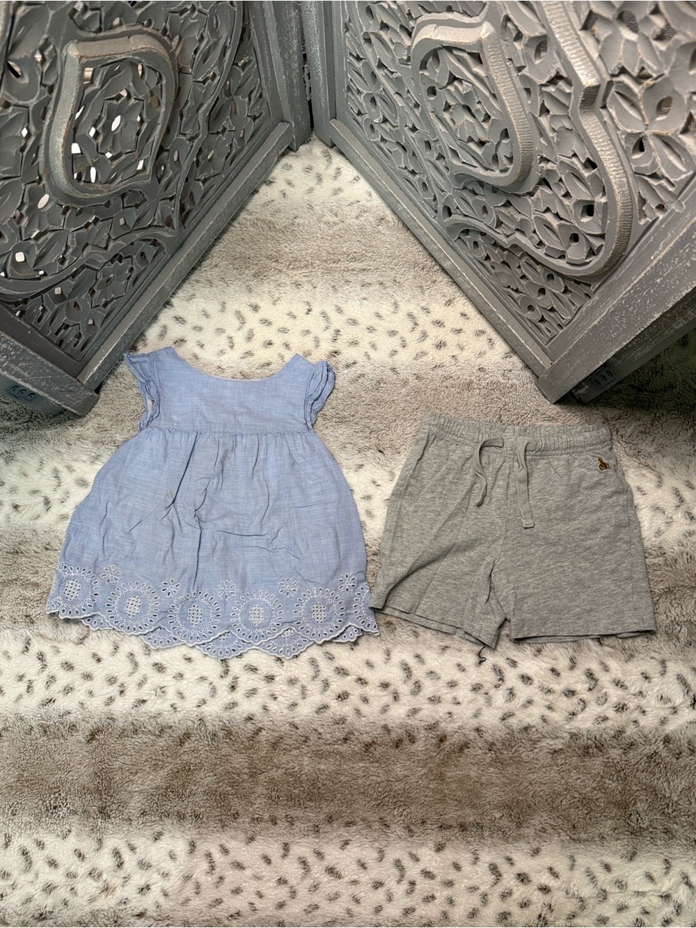 Baby GAP set girls 2T 3T denim eyelet lace floral embroidery preschool summer
